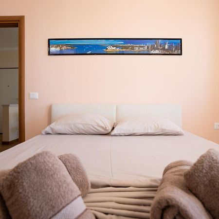 Sea View-Apartment On The Beach - Durrs2 ドゥラス エクステリア 写真