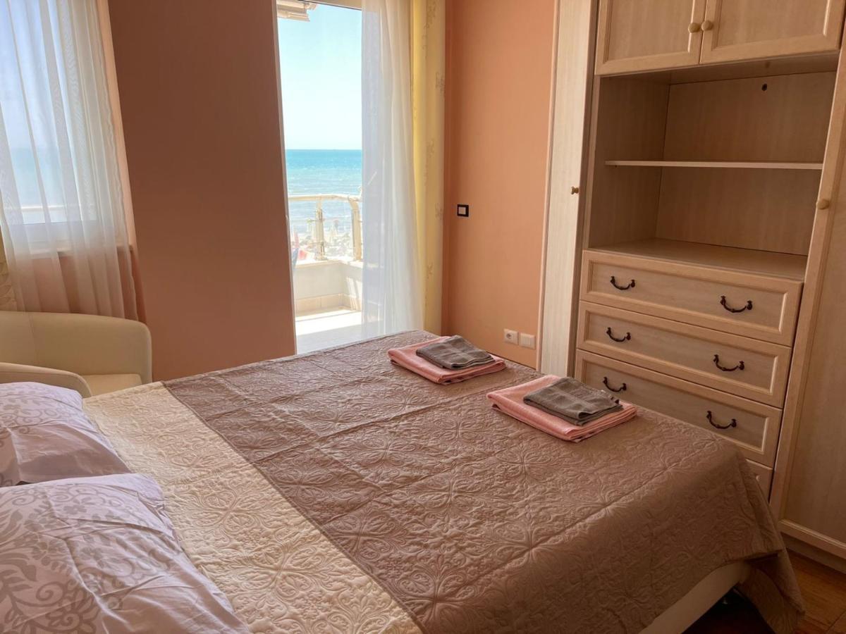 Sea View-Apartment On The Beach - Durrs2 ドゥラス エクステリア 写真