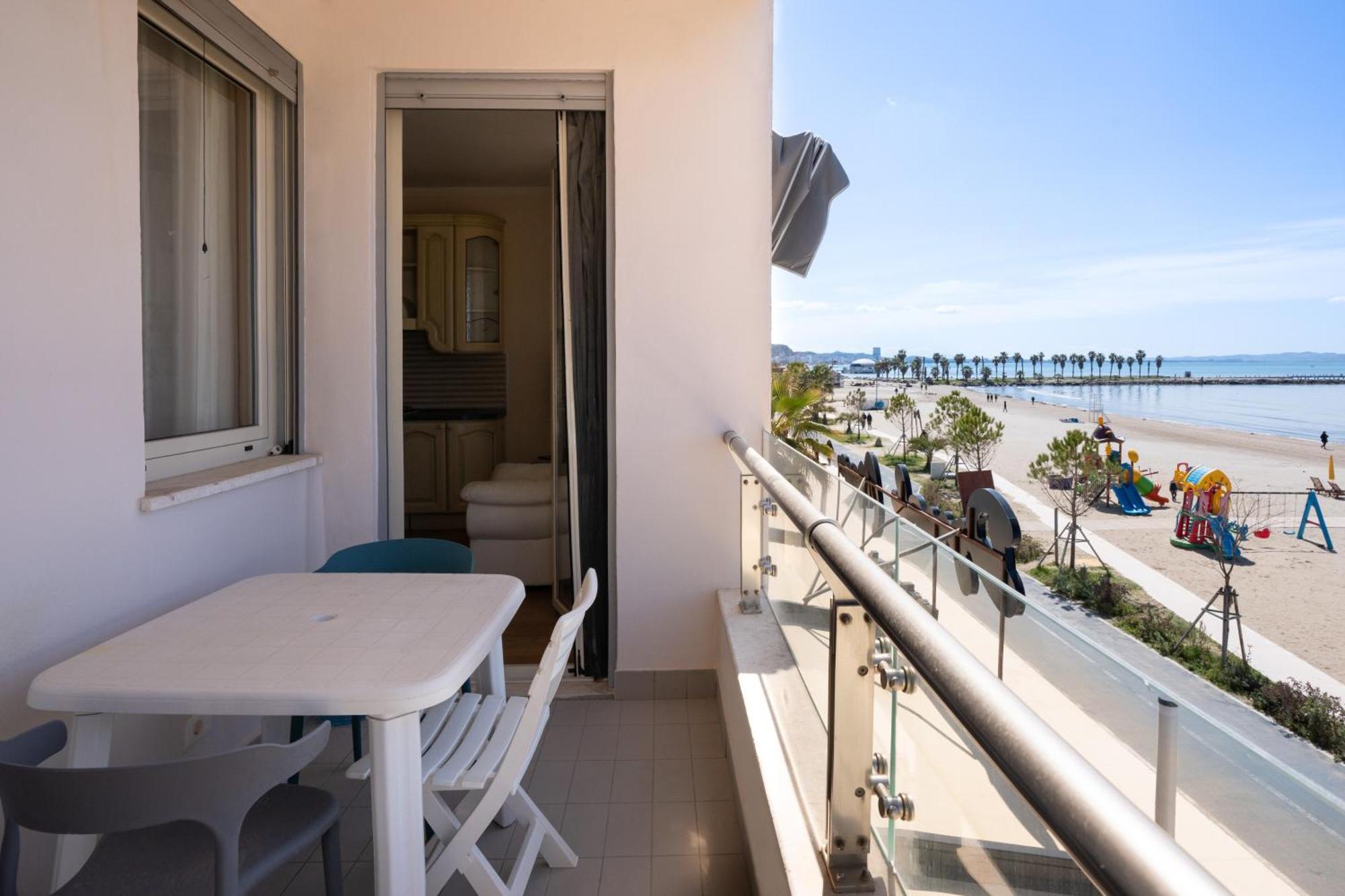 Sea View-Apartment On The Beach - Durrs2 ドゥラス エクステリア 写真